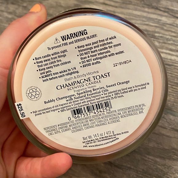 Large Bath & Body Works Champagne Toast Scented Candle - Picture 5 of 5